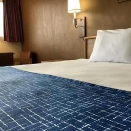 Travelodge By Wyndham Powell Buitenkant foto
