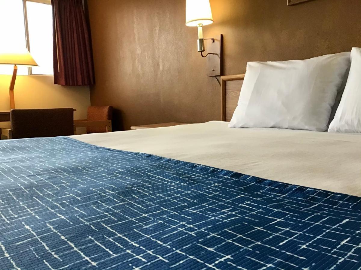 Travelodge By Wyndham Powell Buitenkant foto