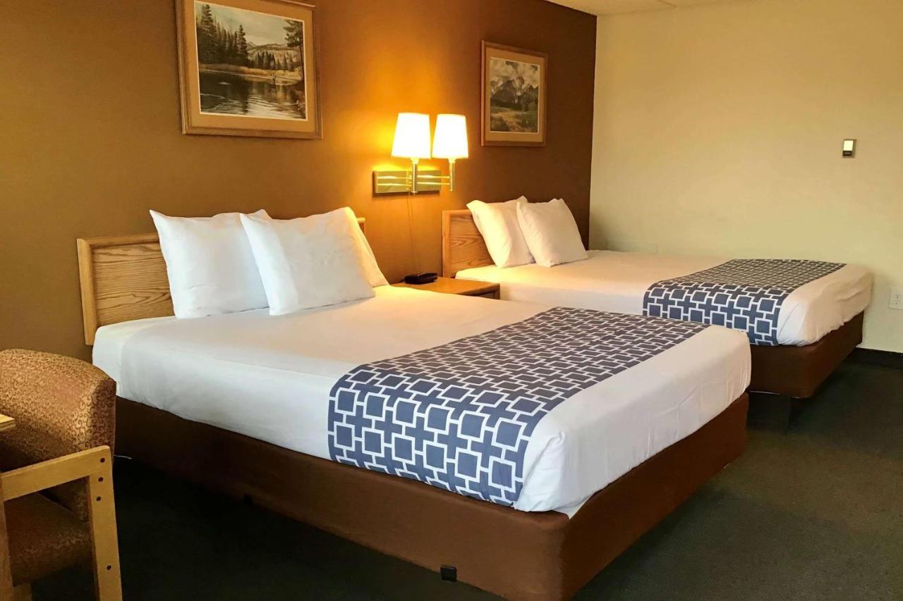Travelodge By Wyndham Powell Buitenkant foto