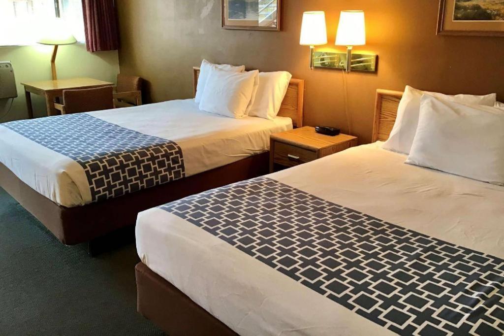 Travelodge By Wyndham Powell Buitenkant foto