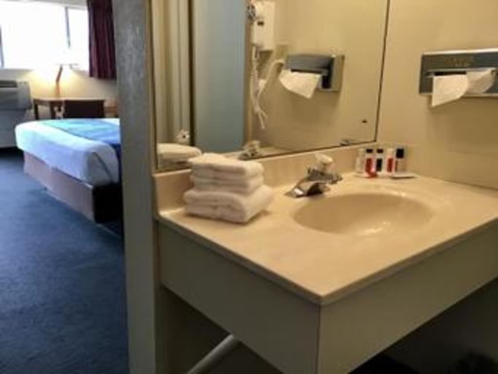 Travelodge By Wyndham Powell Buitenkant foto