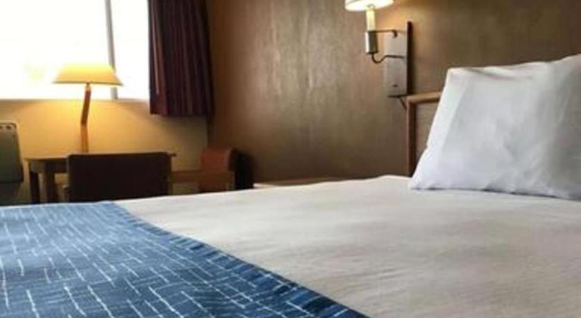 Travelodge By Wyndham Powell Buitenkant foto