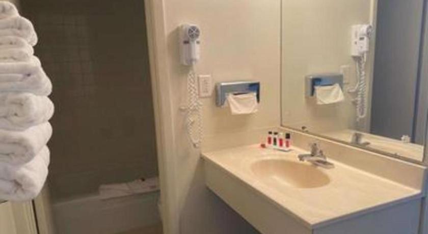 Travelodge By Wyndham Powell Buitenkant foto