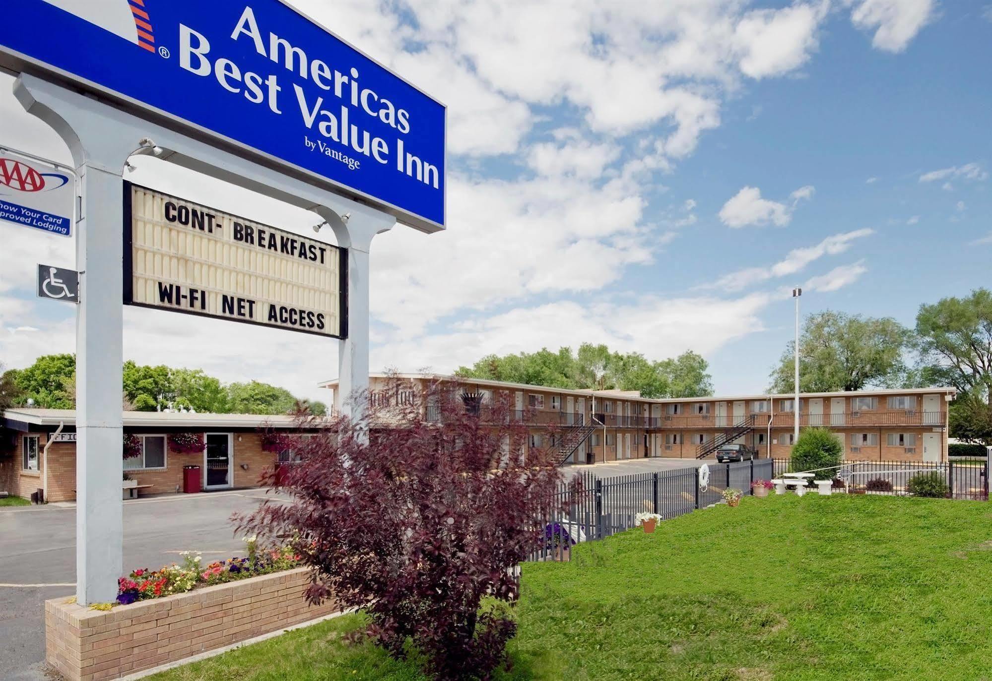 Travelodge By Wyndham Powell Buitenkant foto